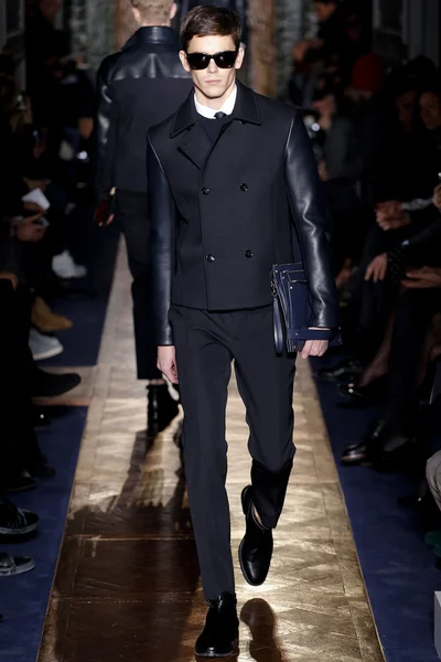 Look 33